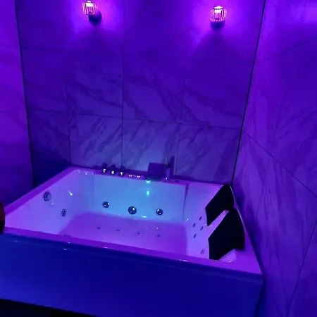 L&a And Spa, Baignoire Jacuzzi *